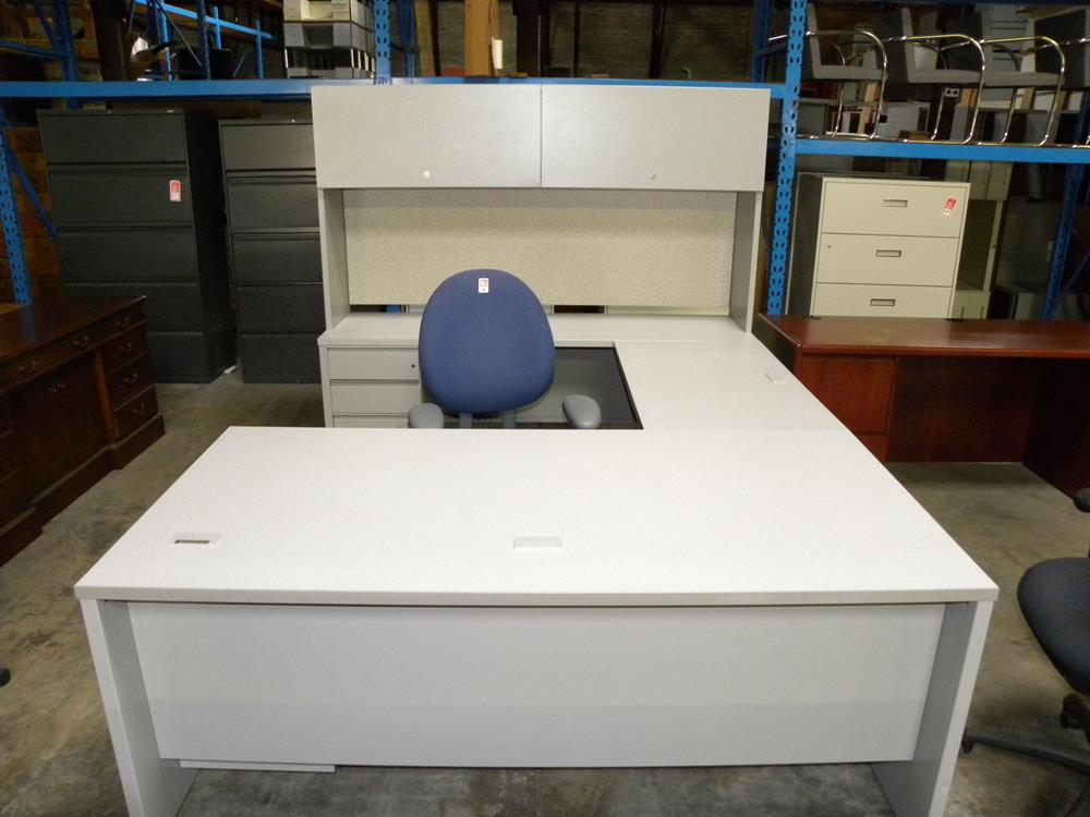 Herman Miller U Shaped Desk With Locking Pedestals And Overhead